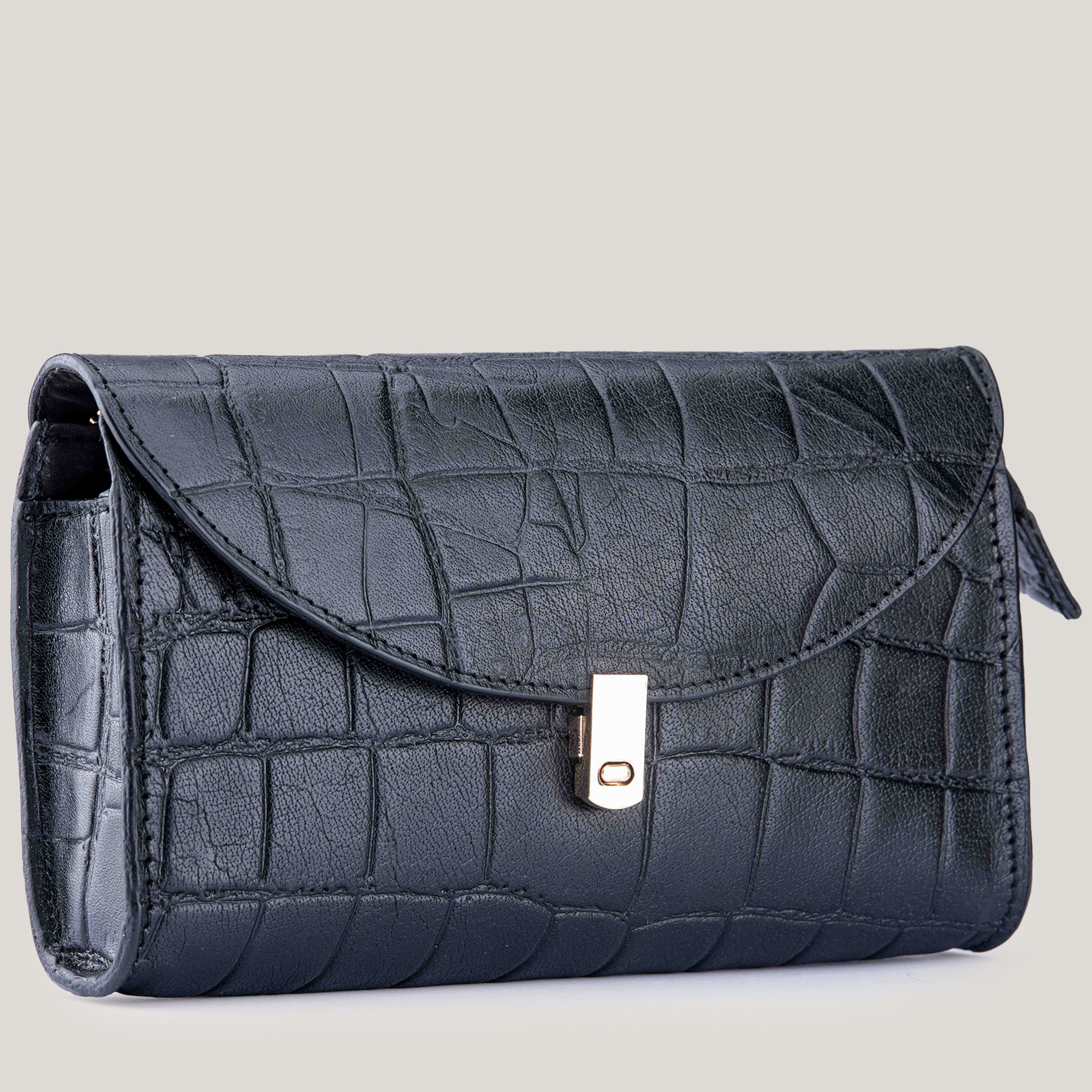 The Lira Clutch